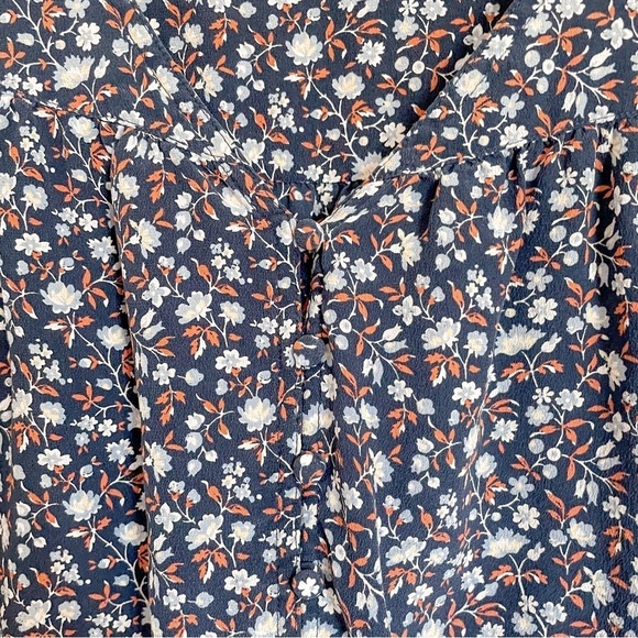 Madewell | Silk Button Front Peplum Top in Harvest Vine, XS - Picture 5 of 13